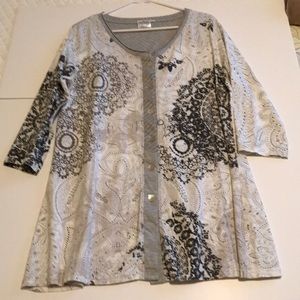 Parsley & Sage women's large paisley pattern tunic
